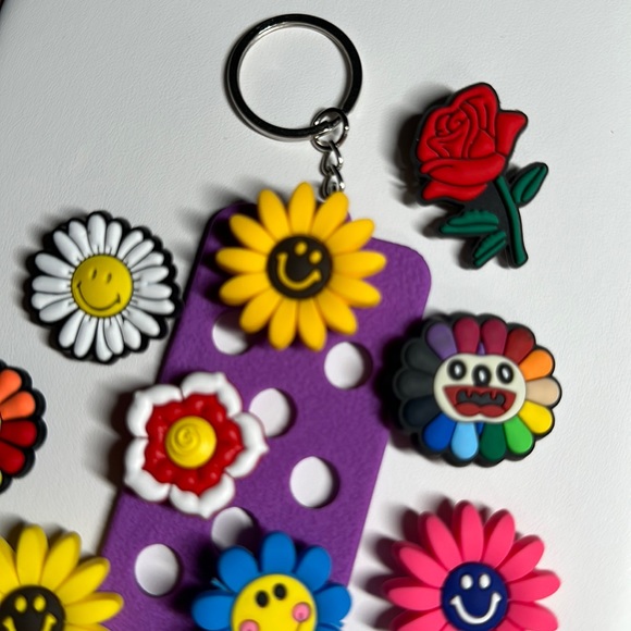 Croc Charms Flowers Selection - #114 - Picture 3 of 3